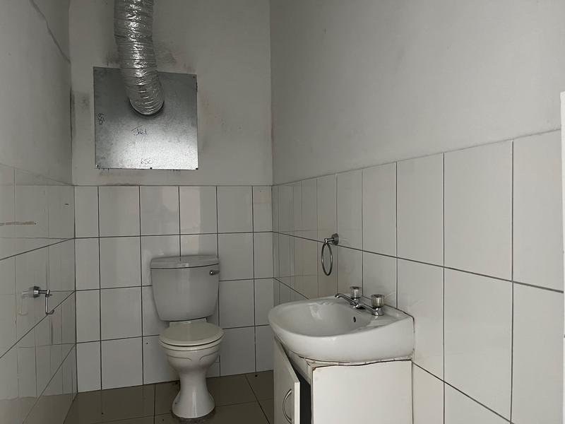 To Let Commercial Property for Rent in Claremont Western Cape